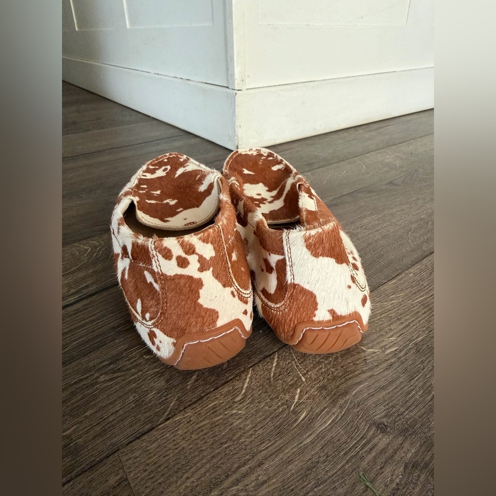 Hush Puppies Brown and White Cowprint Loafers - Picture 4 of 12